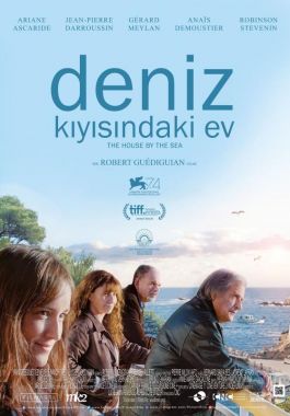 Deniz Kıyısındaki Ev poster