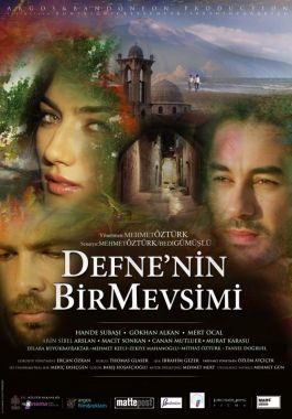 Defne'nin Bir Mevsimi poster