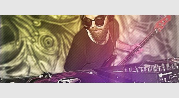 Cüneyt Karayalçın / House Night