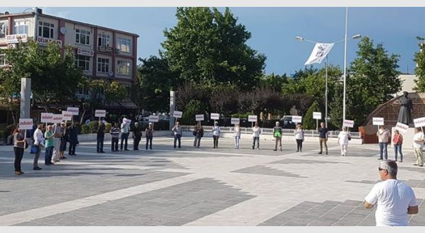 Adalet İÇİN AYAĞA Kalkiyoruz