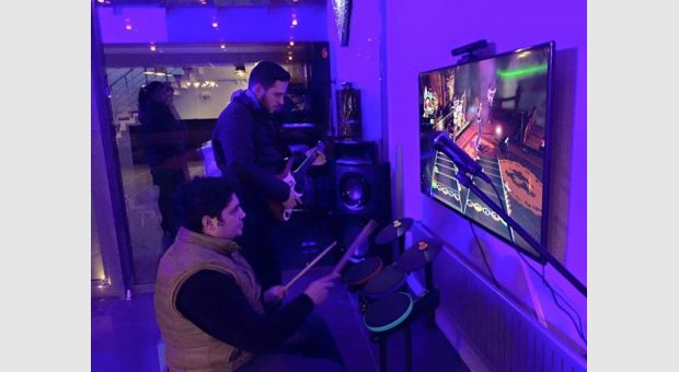 Guitar Hero Yarışması (Ödüllü )