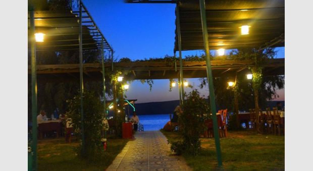 Süprizzz Grup Nikotin Ilk Performansiyla Park Yeşil Mira'da